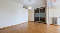 Bedroom of Flat to rent in  Madrid Capital  with Air Conditioner, Heating and Parquet flooring