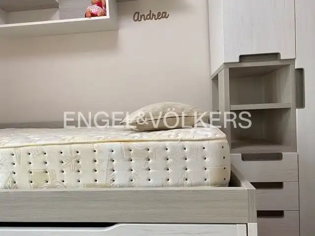 Bedroom of Flat for rent in Paterna  with Air Conditioner, Heating and Storage room