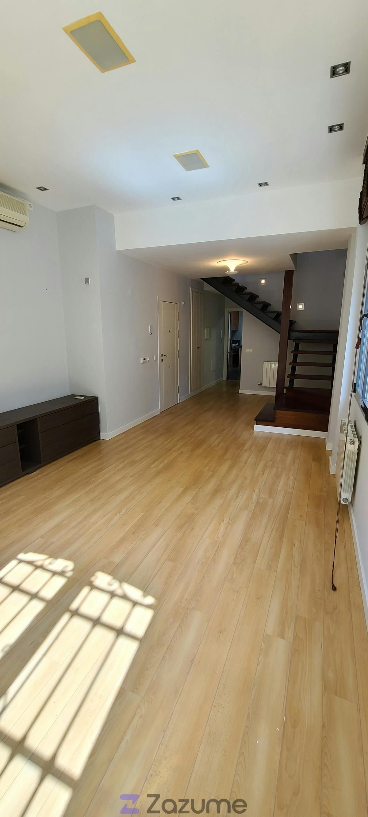 Duplex to rent in C. Hurtado de Mendoza, Conde de Ureña