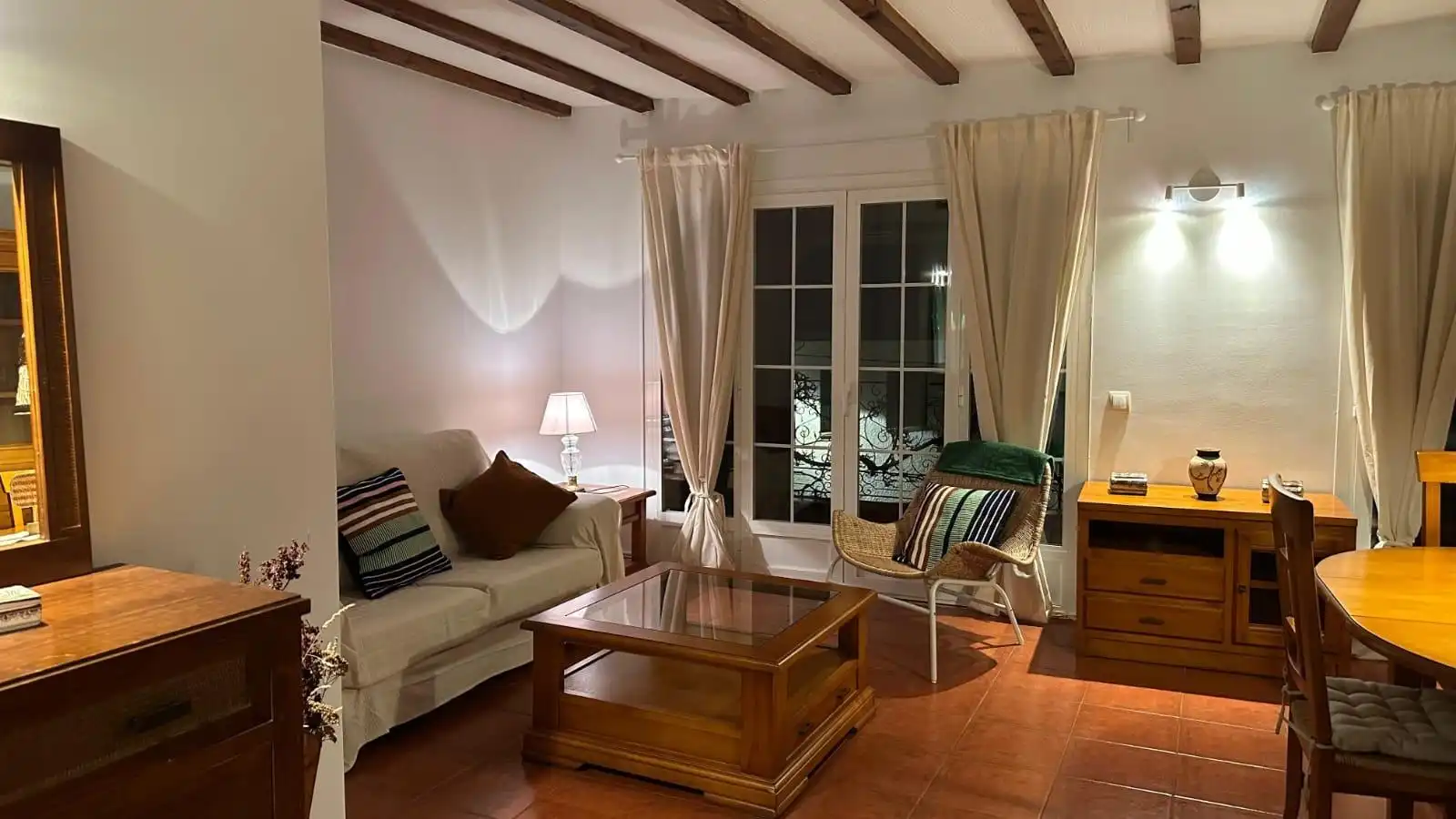 Sala de estar de Piso de alquiler en Miraflores de la Sierra con Calefacción y Amueblado
