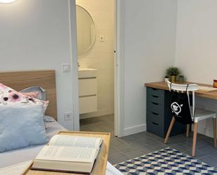 Bedroom of Flat to share in  Madrid Capital  with Air Conditioner and Terrace