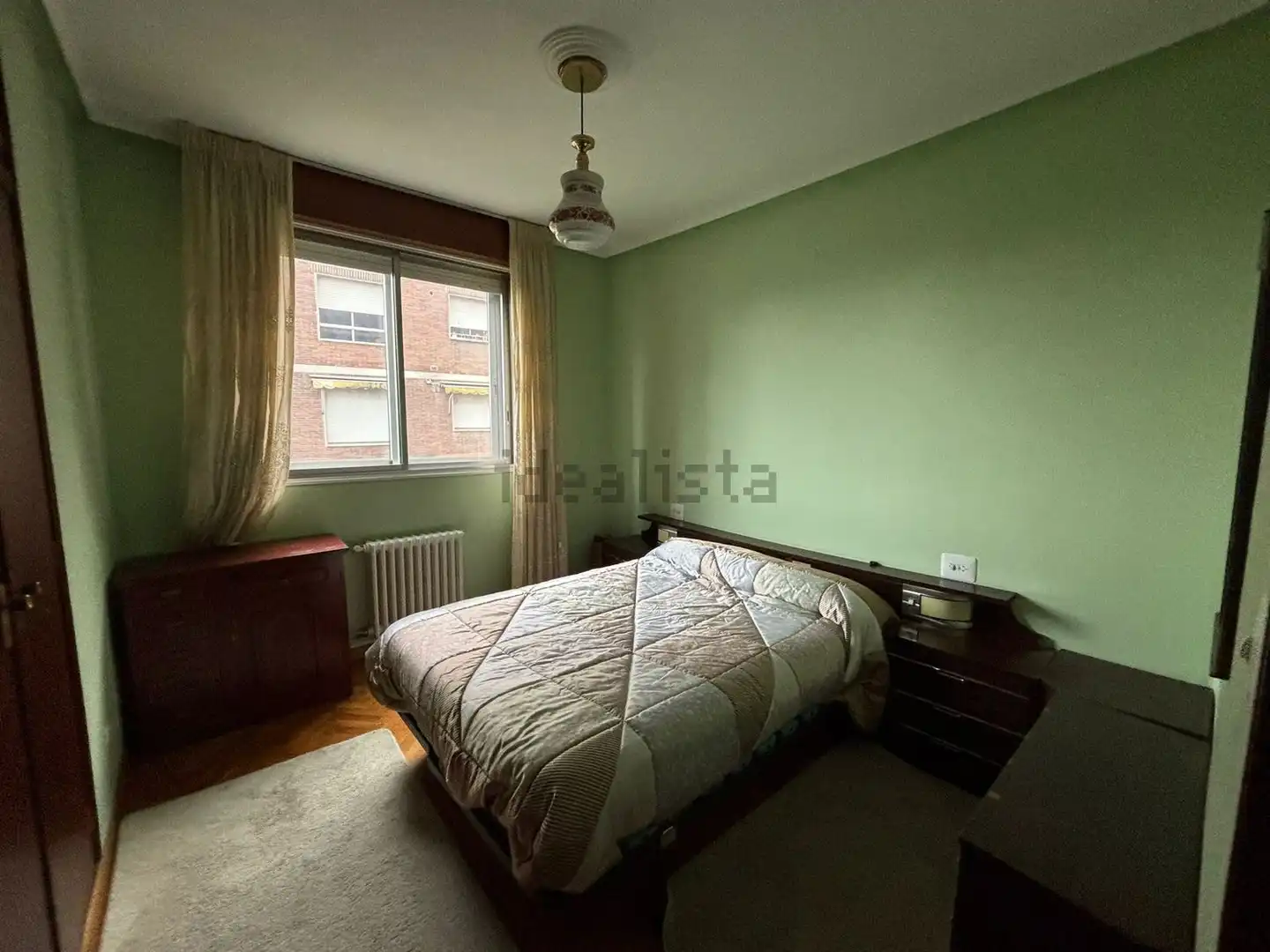 Habitación de Piso en venta en Ourense Capital  con Calefacción, Parquet y Trastero