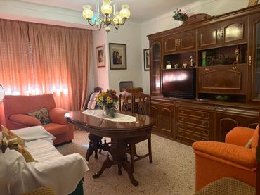 Terraced house for sale in Calle Cristóbal Colón 44