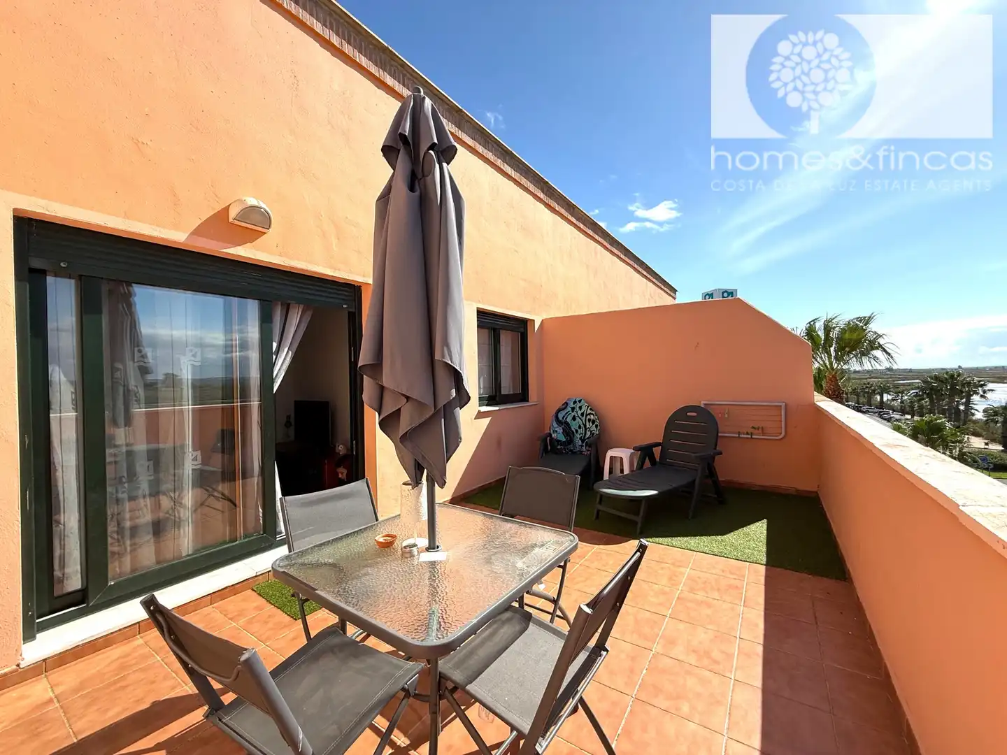 Terraza de Ático en venta en Ayamonte con Aire acondicionado, Amueblado y Piscina comunitaria