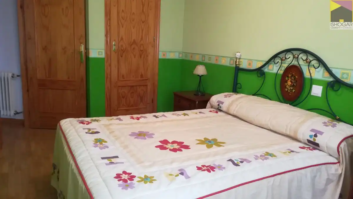 Habitación de Casa o chalet en venta en Valdepeñas con Aire acondicionado, Calefacción y Parquet