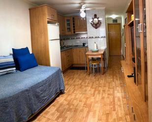 Bedroom of Study to rent in Candelaria