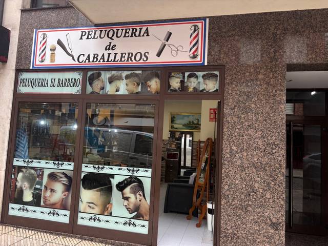 Local comercial en Venta en Calle de San Ignacio de Loyola, 3 en Milán - Pumarín