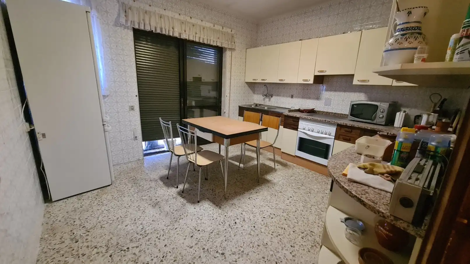 Cuina de Casa o xalet en venda en Zamora Capital  amb Calefacció, Jardí privat i Terrassa
