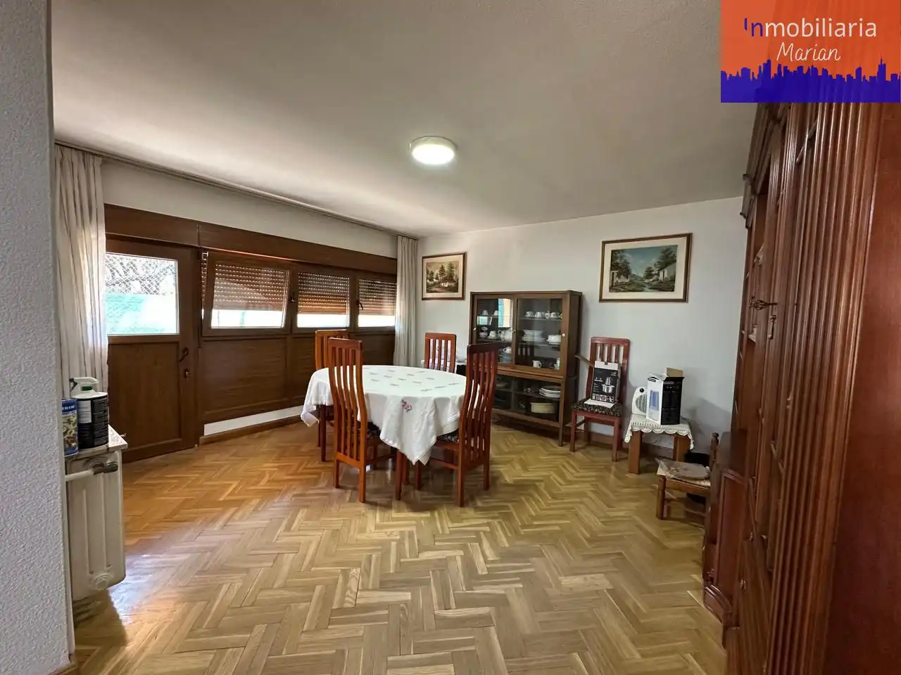 Comedor de Casa o chalet en venta en Aranda de Duero con Calefacción, Jardín privado y Piscina
