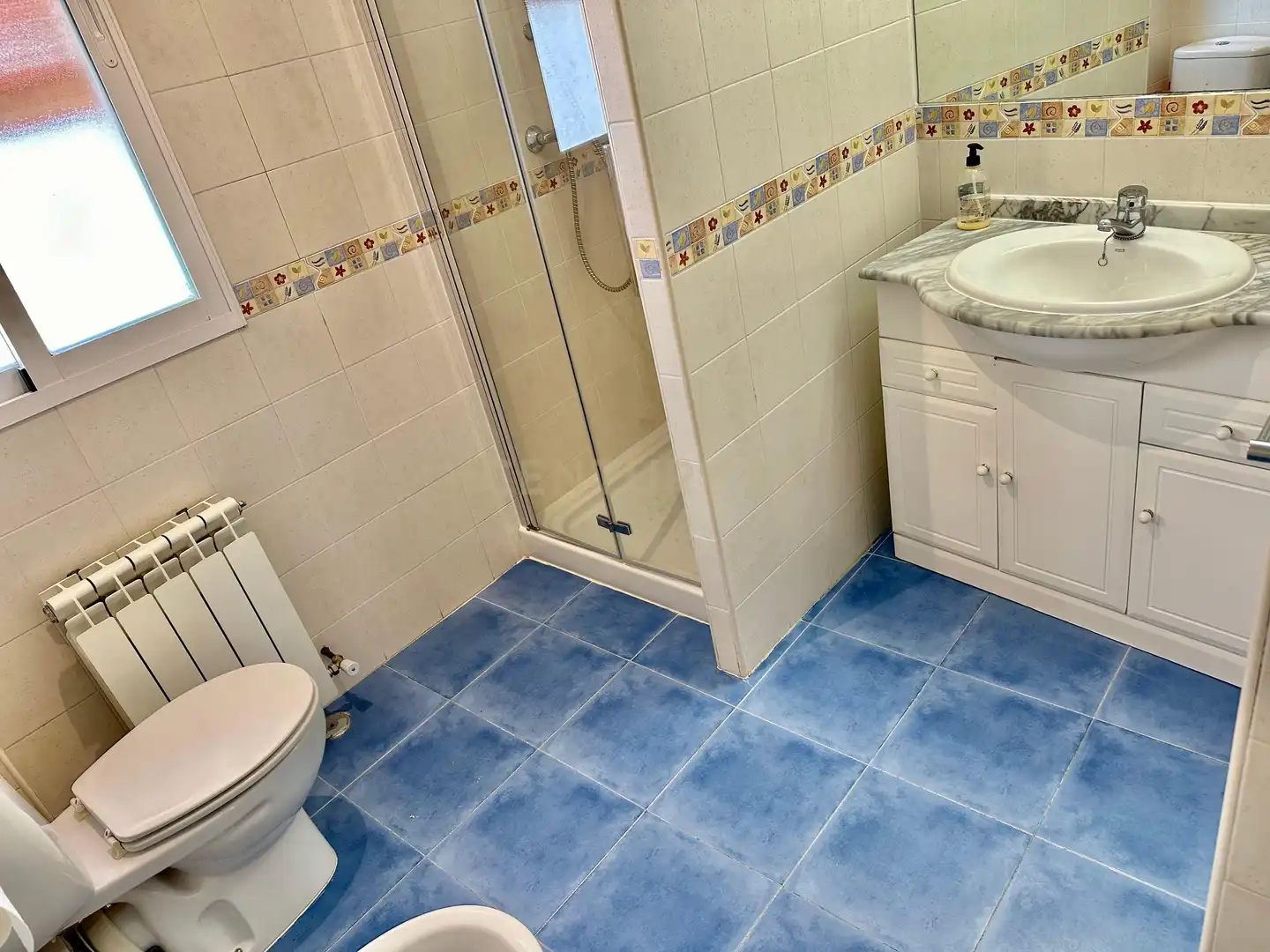 Bathroom of Apartments for rent in Madrid  with Air Conditioner, Furnished and Oven