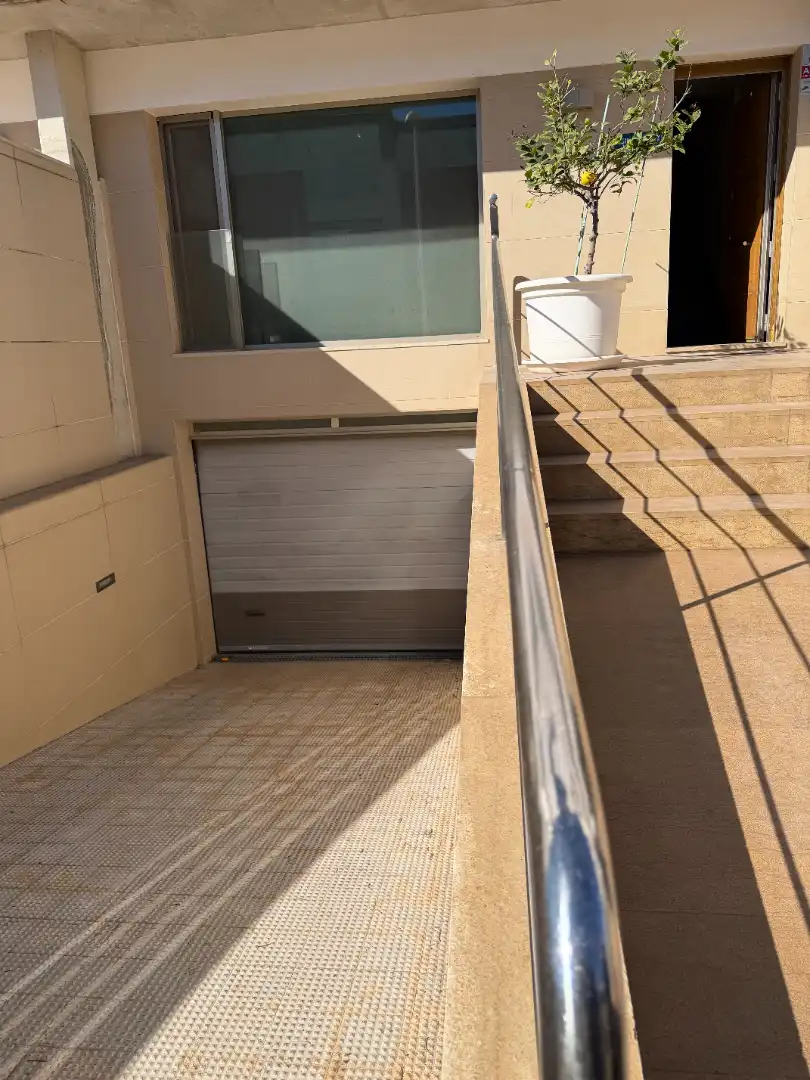 Parking of Detached homes for sale in Sagunto / Sagunt  with Air Conditioner, Terrace and Furnished