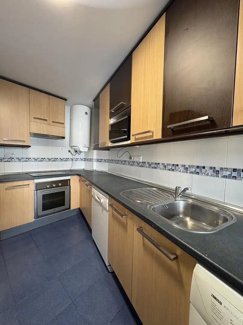 Cocina de Dúplex de alquiler en Casarrubios del Monte con Aire acondicionado y Trastero
