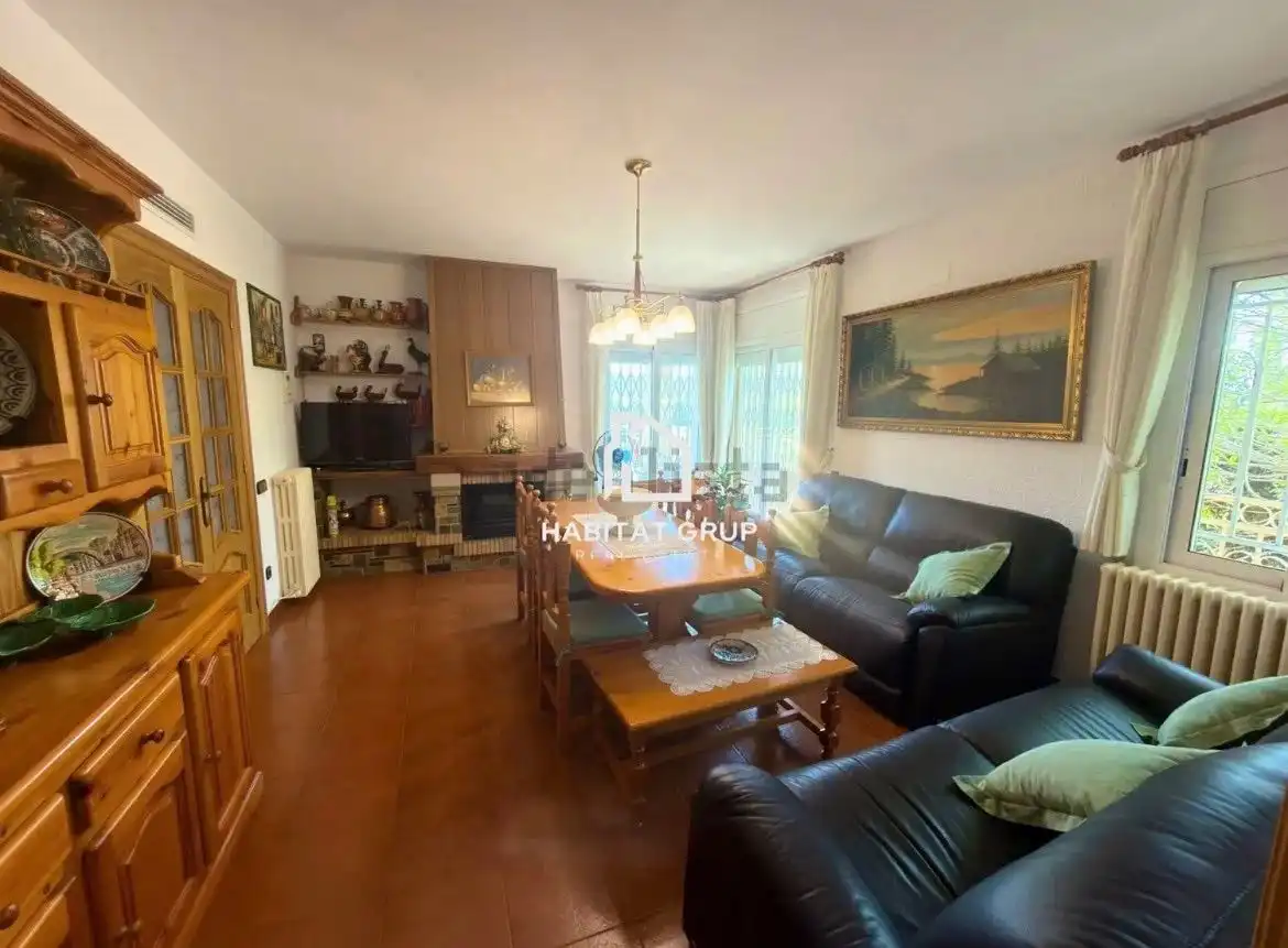 Casa con piscina in vendita a Sils, imagen 7