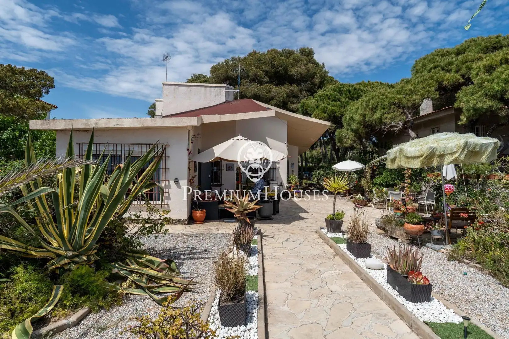 Exterior view of Houses for sale in Tarragona  with Air Conditioner, Heating and Private garden