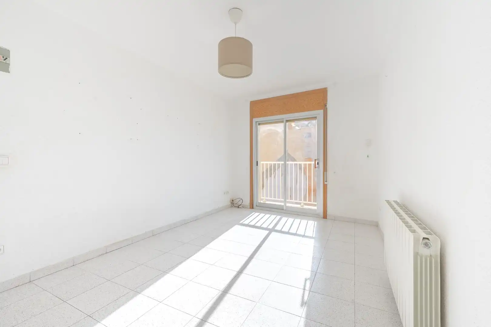 Bedroom of Flat for sale in Vilanova i la Geltrú  with Heating, Furnished and Balcony