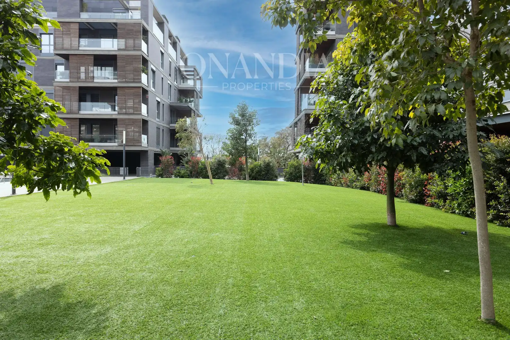 Pis amb jardí en venda a Finestrelles, imagen 2