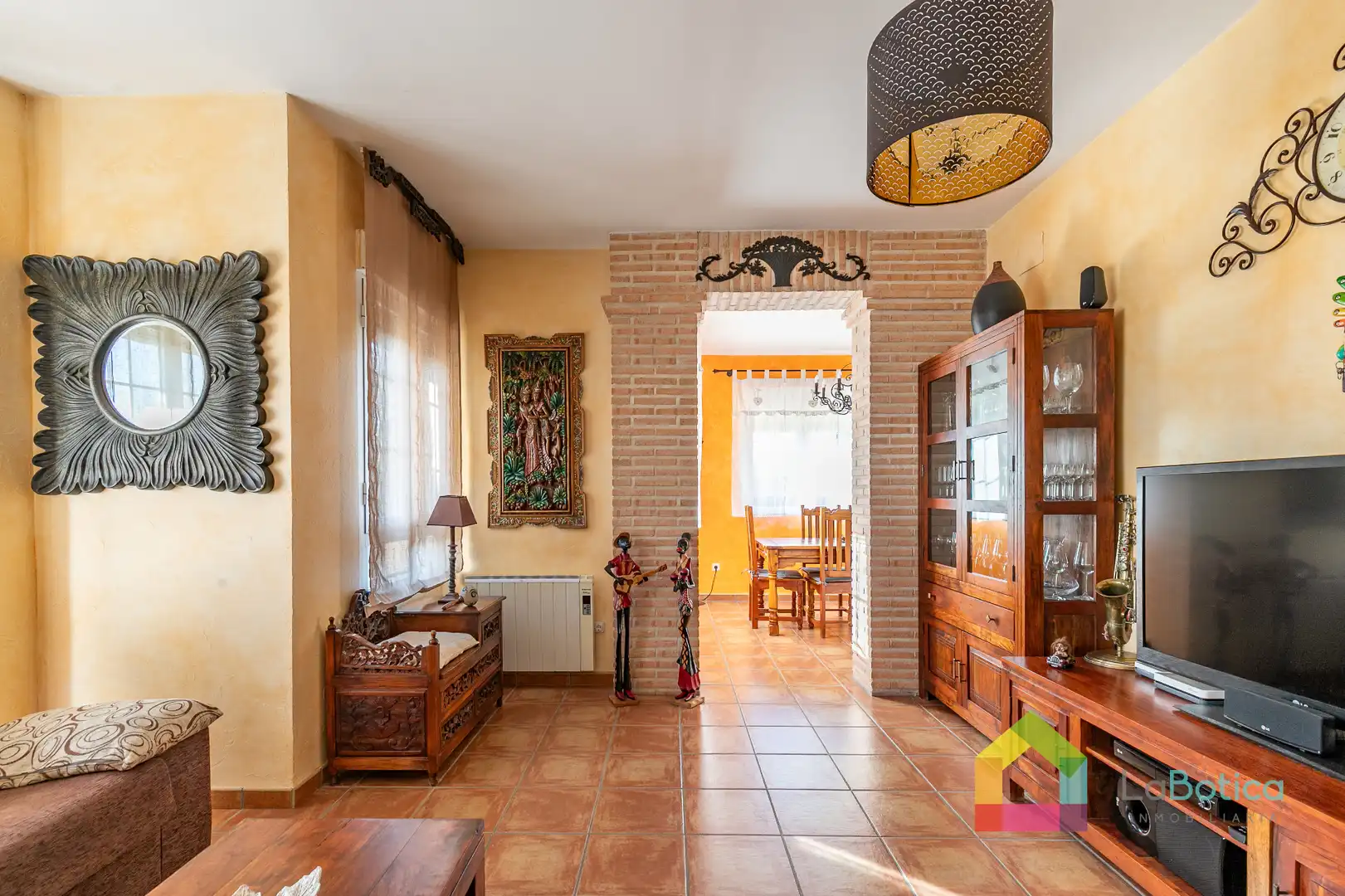 Sala d'estar de Casa o xalet en venda en Nambroca amb Aire condicionat, Calefacció i Jardí privat