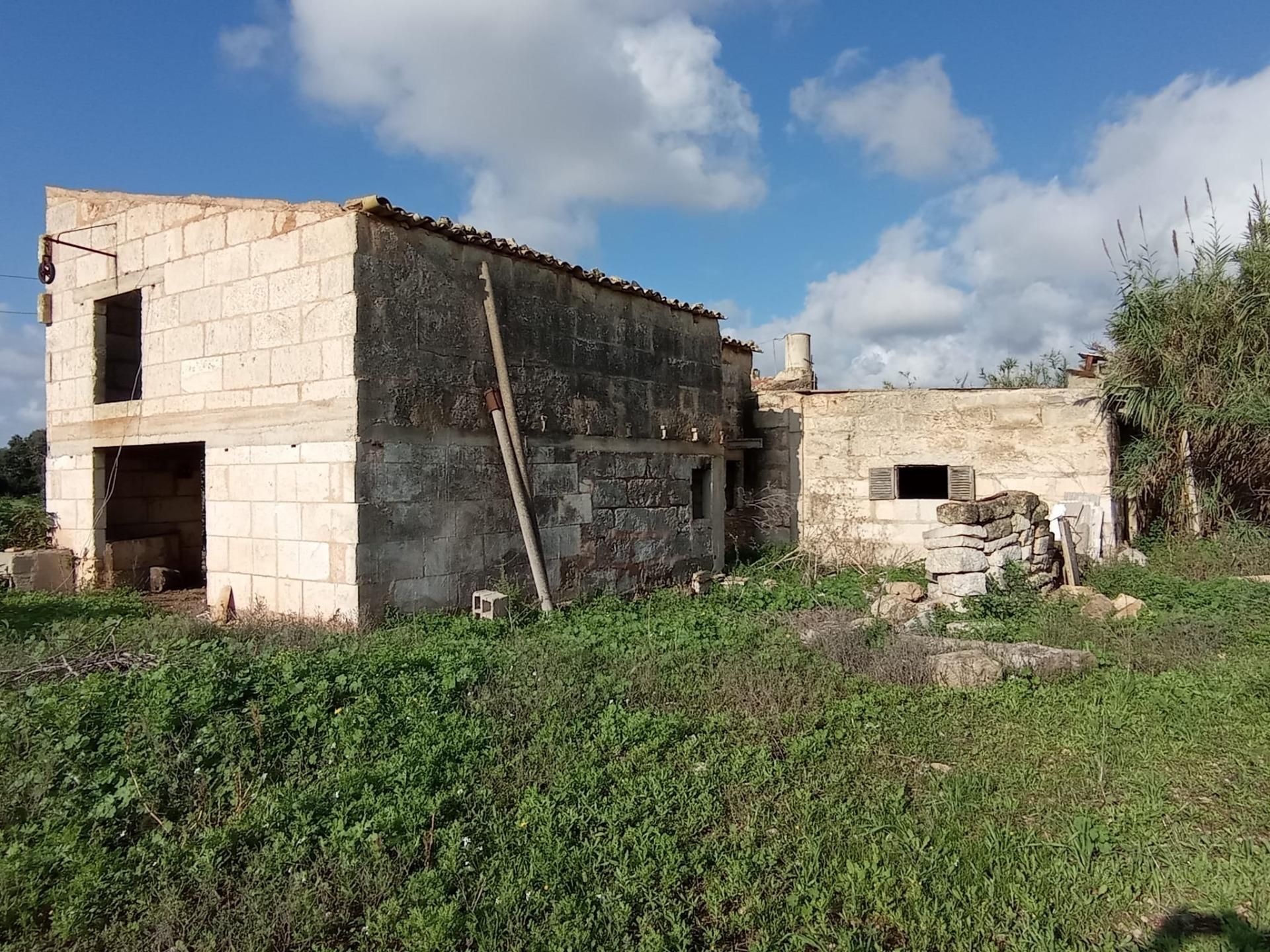 Country house for sale in Lloseta