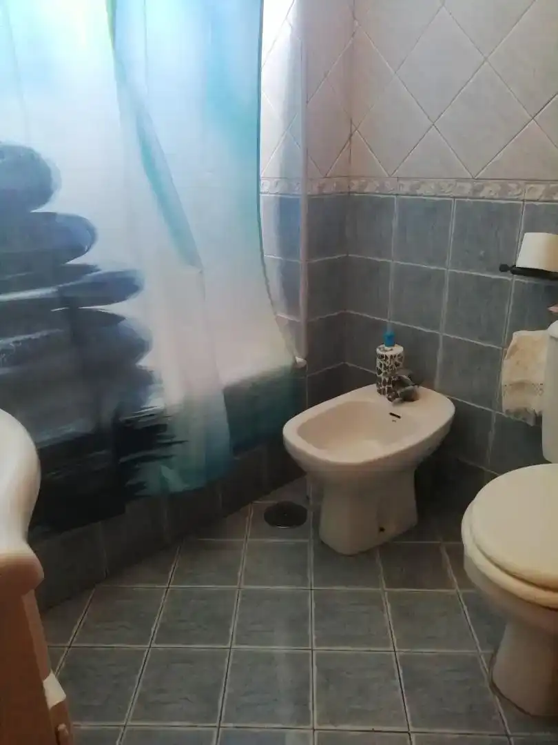 Baño de Piso en venta en Algeciras con Parquet, Trastero y Amueblado