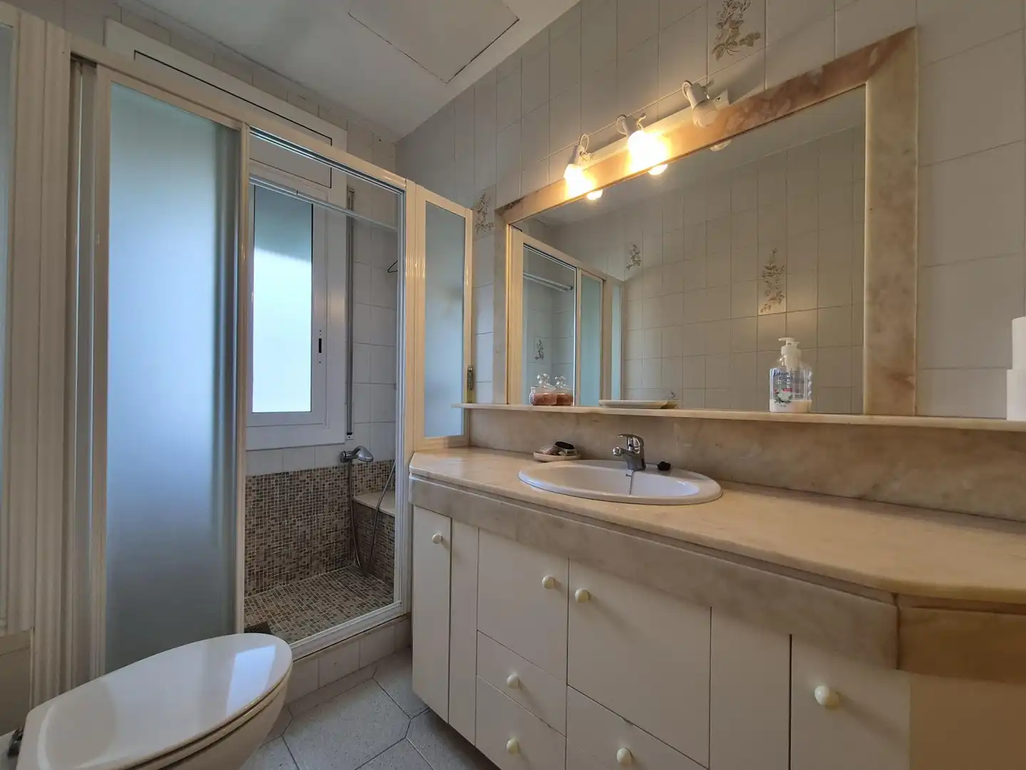 Baño de Casa o chalet en venta en Lliçà d'Amunt con Calefacción y Jardín privado