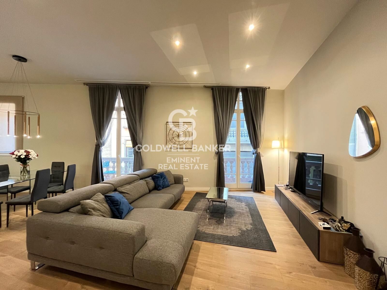 Vista exterior de Piso en venta en  Barcelona Capital con Aire acondicionado, Parquet y Balcón