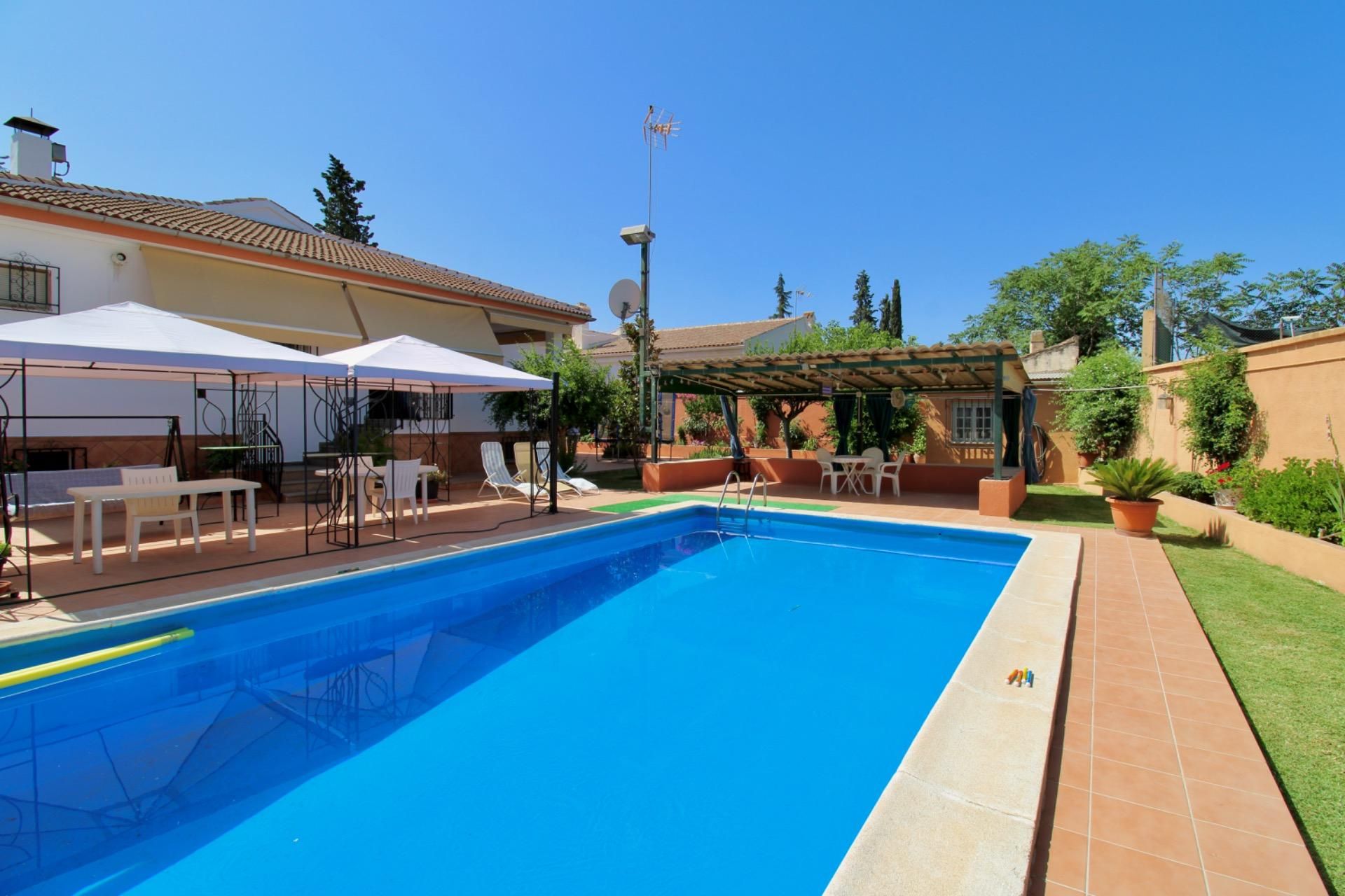 Swimming pool of House or chalet for sale in Las Gabias  with Air Conditioner, Heating and Private garden