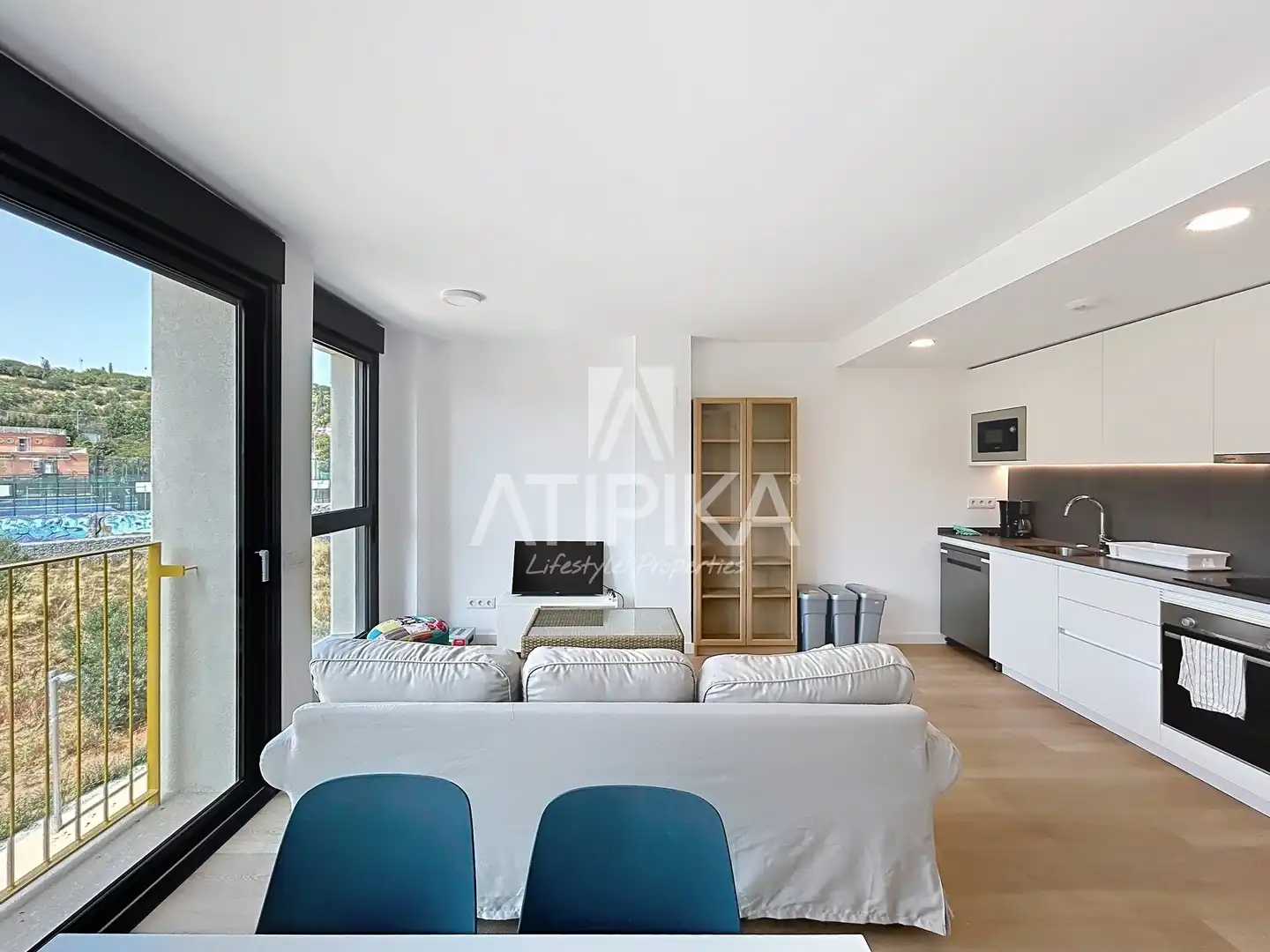 Living room of Flat for rent in Barcelona  with Air Conditioner, Parquet flooring and Storage room