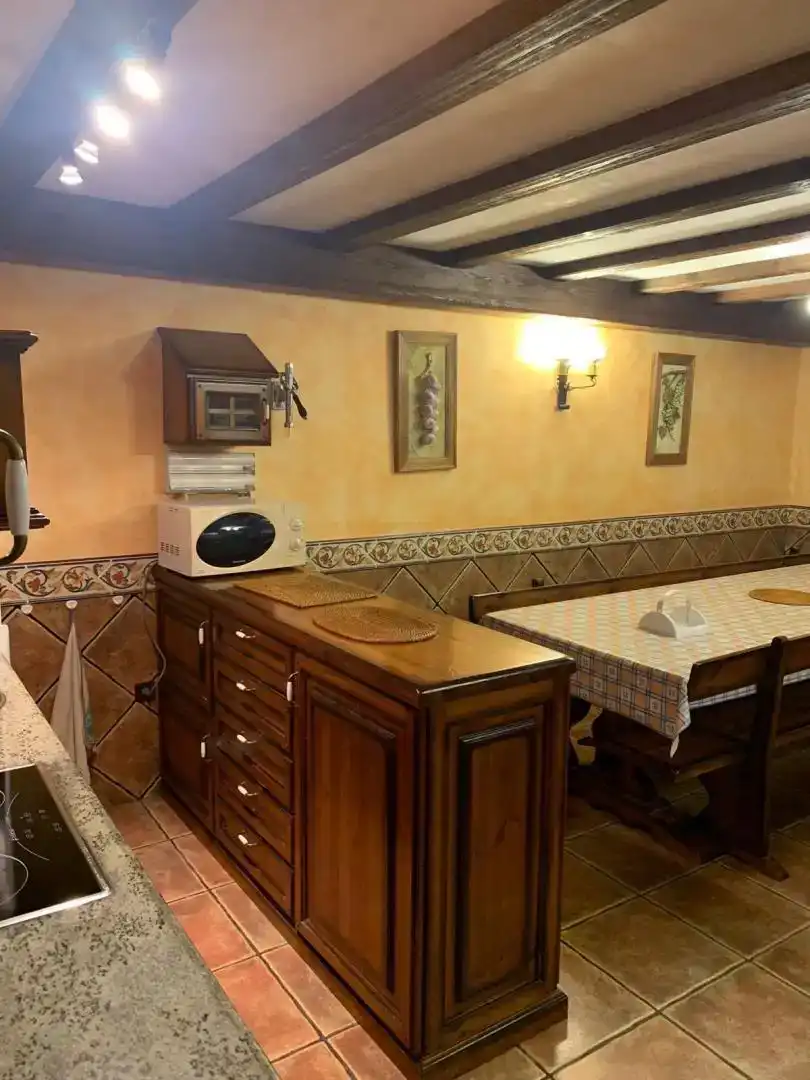 Cuina de Casa adosada en venda en Clavijo amb Jardí privat, Traster i Piscina