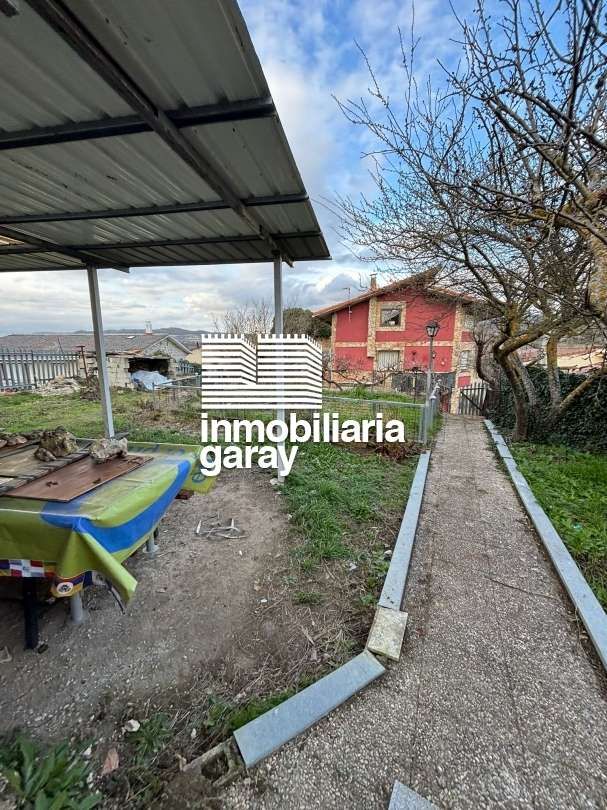 Casa o xalet en venda en Trespaderne amb Jardí privat