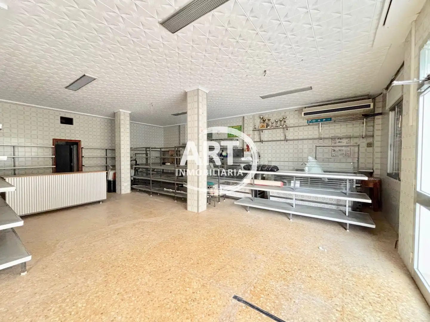 Commercial properties for sale in San Antonio de Benagéber  with Air Conditioner