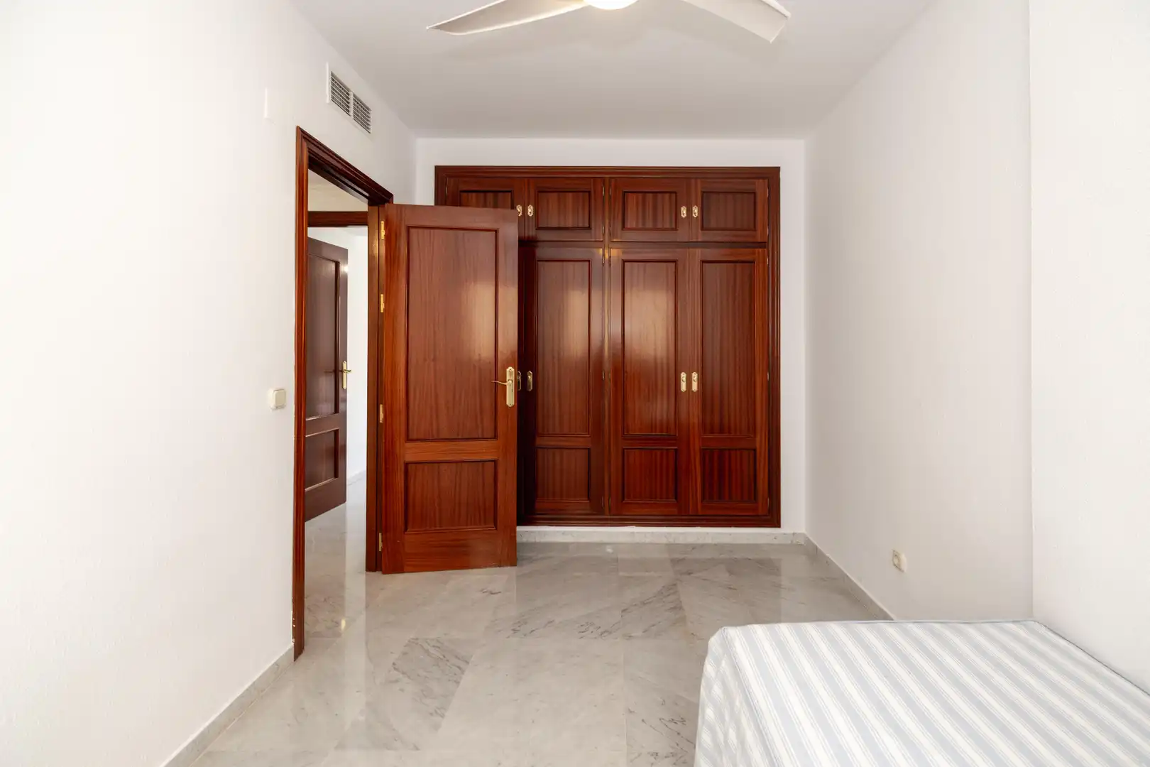 Dormitori de Pis en venda en Málaga amb Aire condicionat, Calefacció i Terrassa