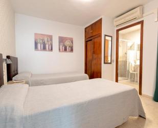 Bedroom of Building for sale in Marbella