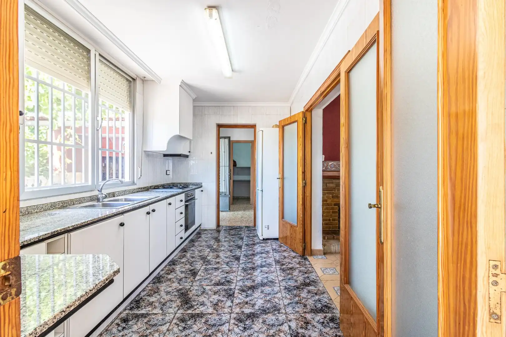 Küche von Haus oder Chalet zum Verkauf in Carlet mit Privatgarten, Terrasse und Schwimmbad