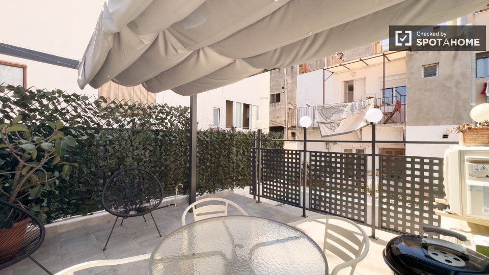 Terraza de Piso de alquiler en  Barcelona Capital con Aire acondicionado, Calefacción y Amueblado