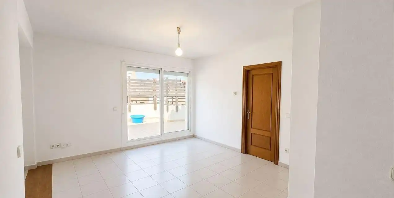 Balcony of Attic for sale in Figueres