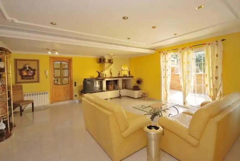 Sala de estar de Casa o chalet en venta en Maçanet de la Selva con Calefacción, Jardín privado y Piscina