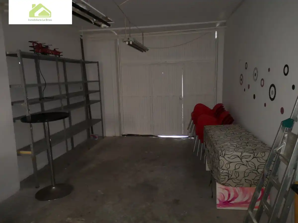Local comercial en venda a Casco Antiguo, imagen 2