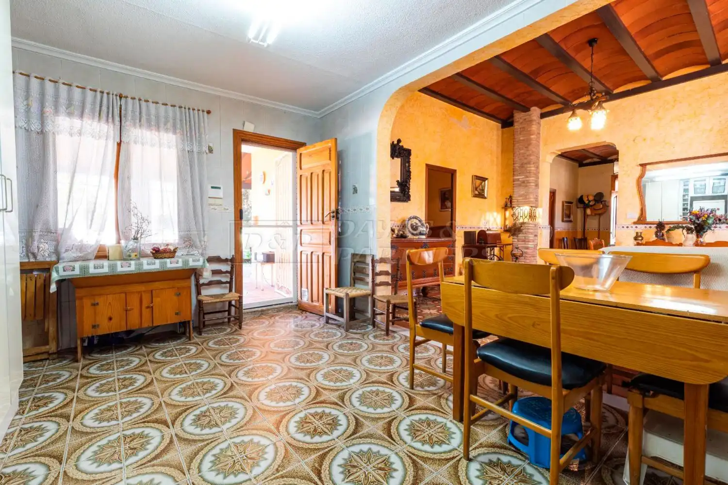 Haus oder Chalet zum Verkauf in Orihuela mit Privatgarten, Abstellraum und Schwimmbad