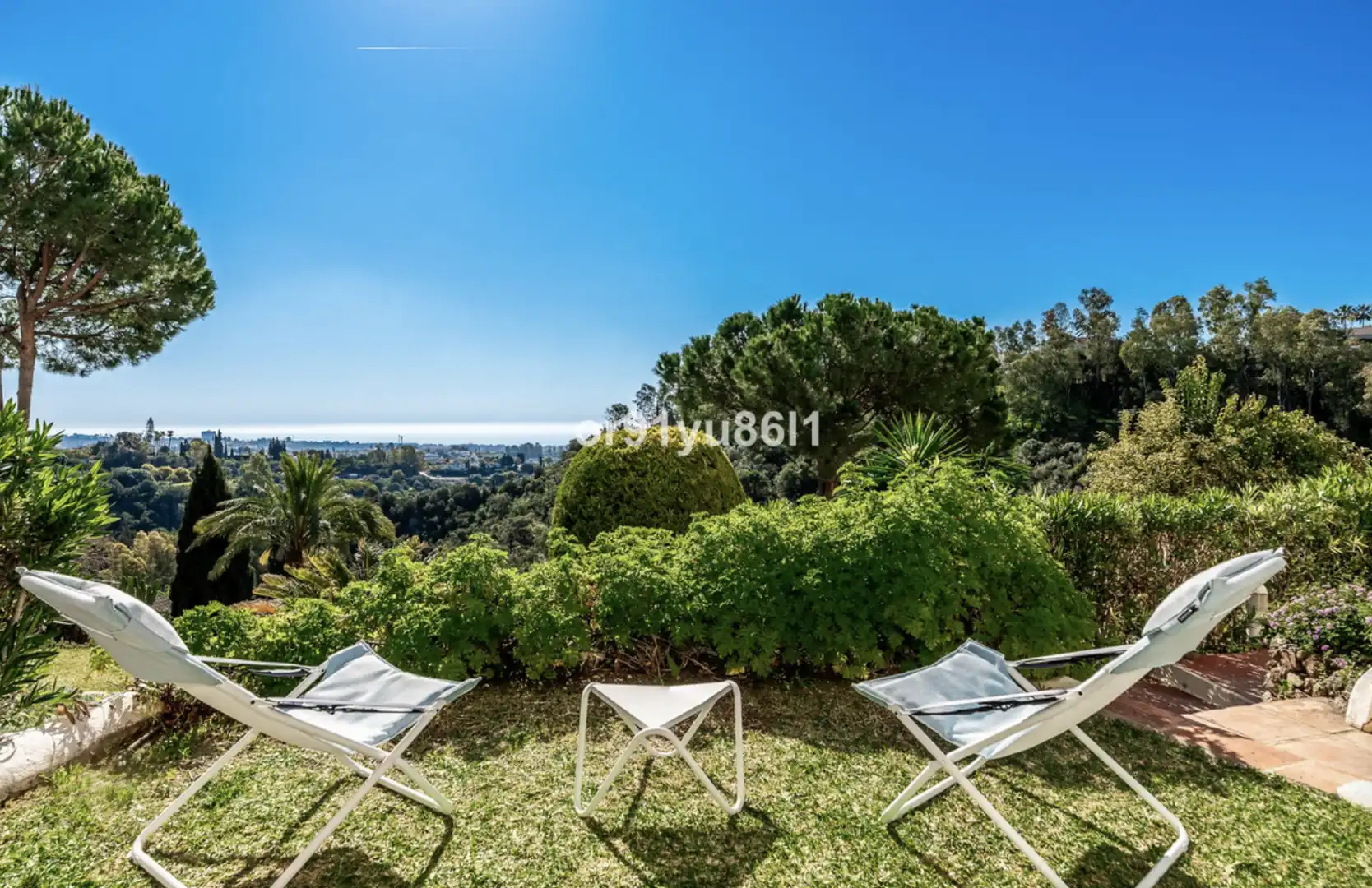 Flat with pool for sale in Urbanizacion Puerto de los Almendros 5A