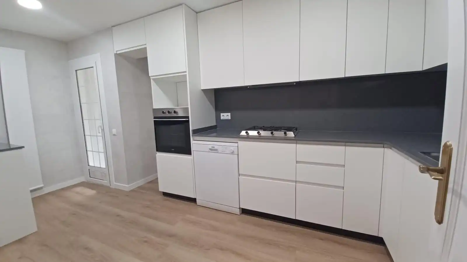 Kitchen of Flat for rent in Barcelona  with Heating, Parquet flooring and Terrace