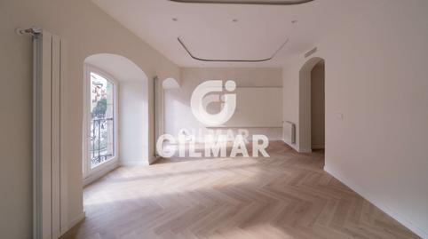 Photo 2 of Flat for sale in Cortes - Huertas, Madrid