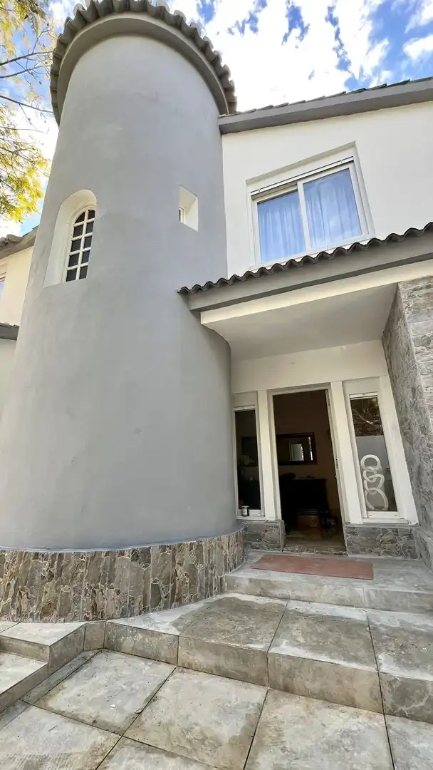Vista exterior de Casa o chalet de alquiler en Marbella con Aire acondicionado, Calefacción y Jardín privado