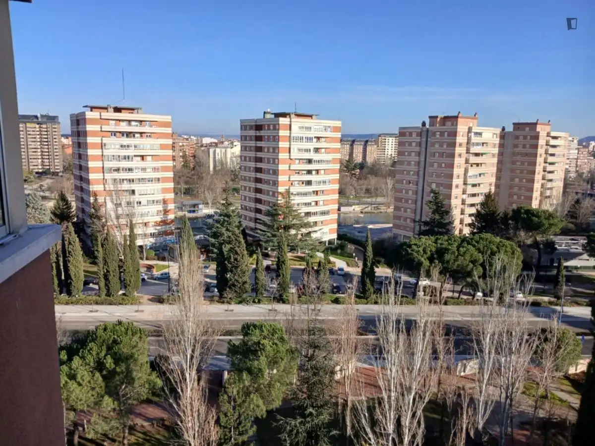 Vista exterior de Apartament per a compartir en Valladolid amb Moblat, Forn i Rentadora