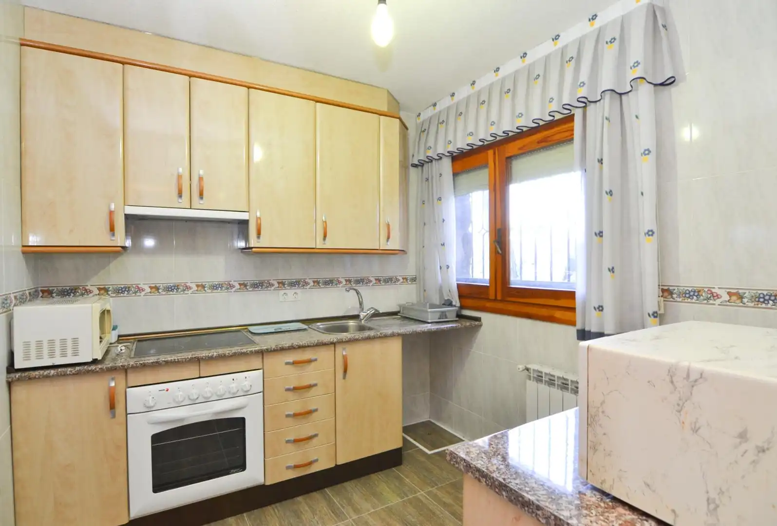 Kitchen of Houses for sale in El Escorial  with Heating, Private garden and Terrace
