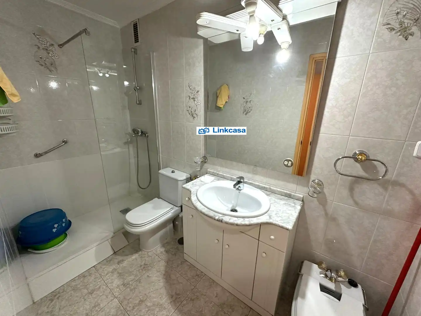 Bathroom of Flat for sale in Madrid  with Heating, Terrace and Furnished