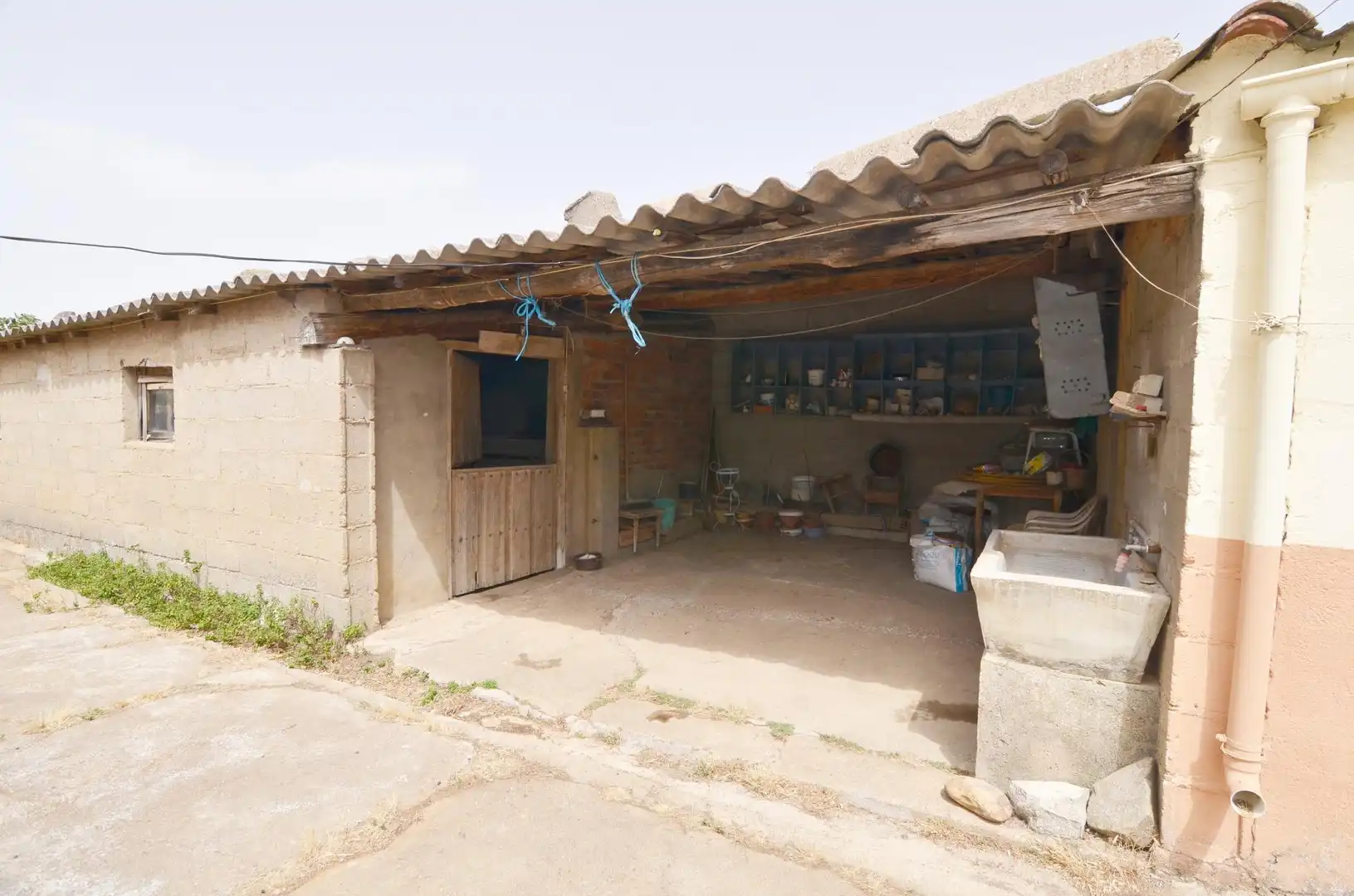 Exterior view of Houses for sale in Cabrillas  with Terrace and Balcony