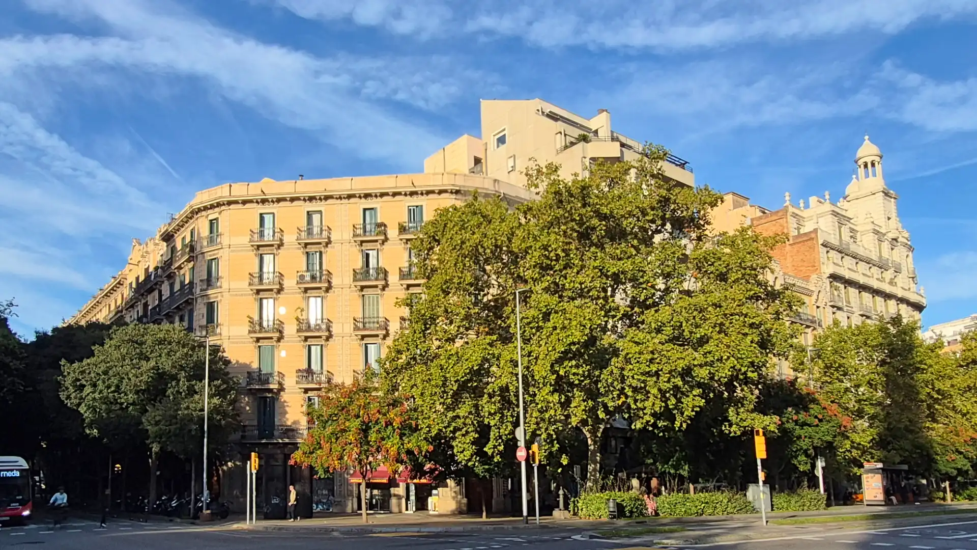 Pis amb terrassa en venda a Carrer de València 336