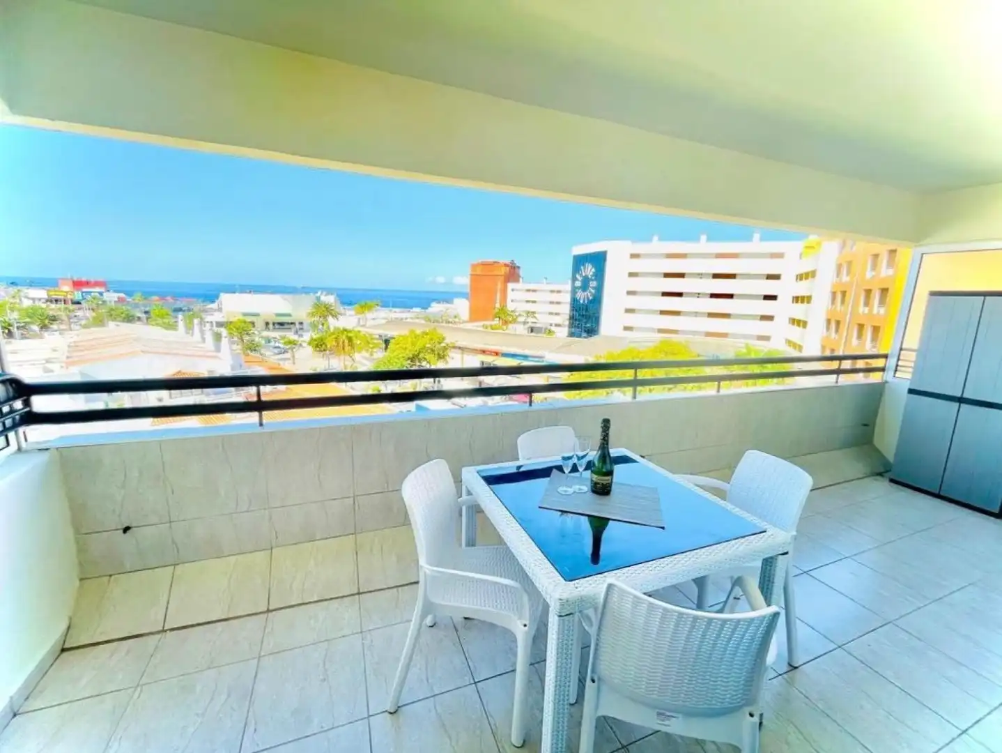 Apartament amb piscina en venda a Avenida DE ESPAÑA, imagen 2
