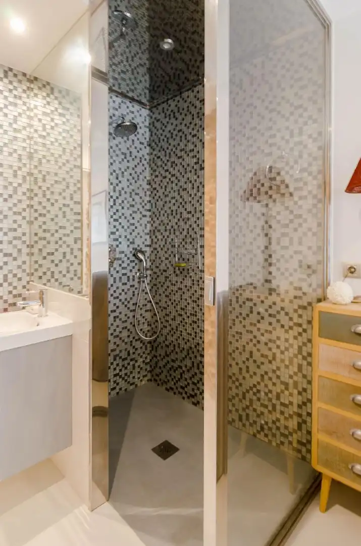 Bathroom of Houses for sale in A Coruña Capital   with Heating and Alarm