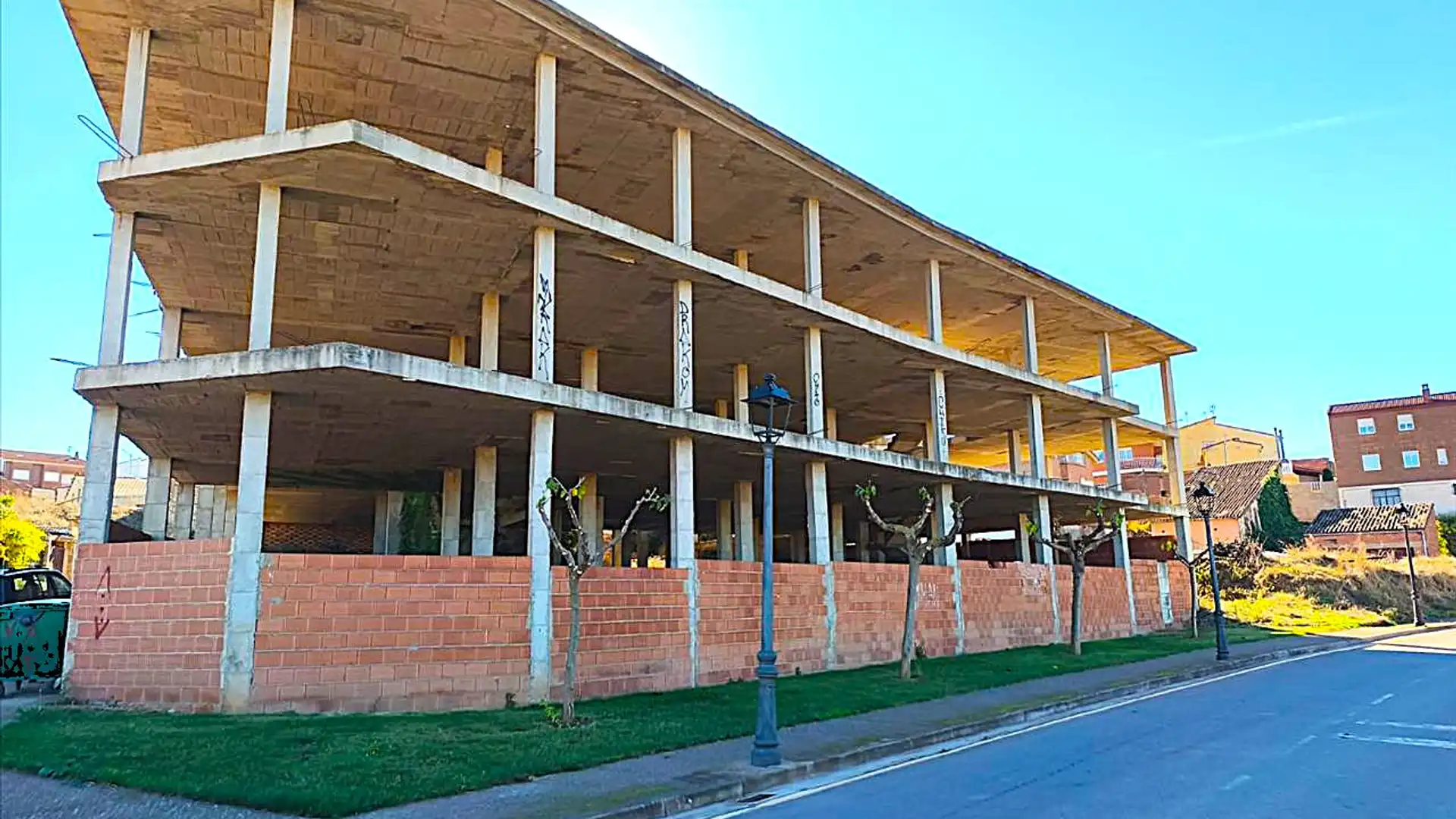 Vista exterior de Pis en venda en Huércanos